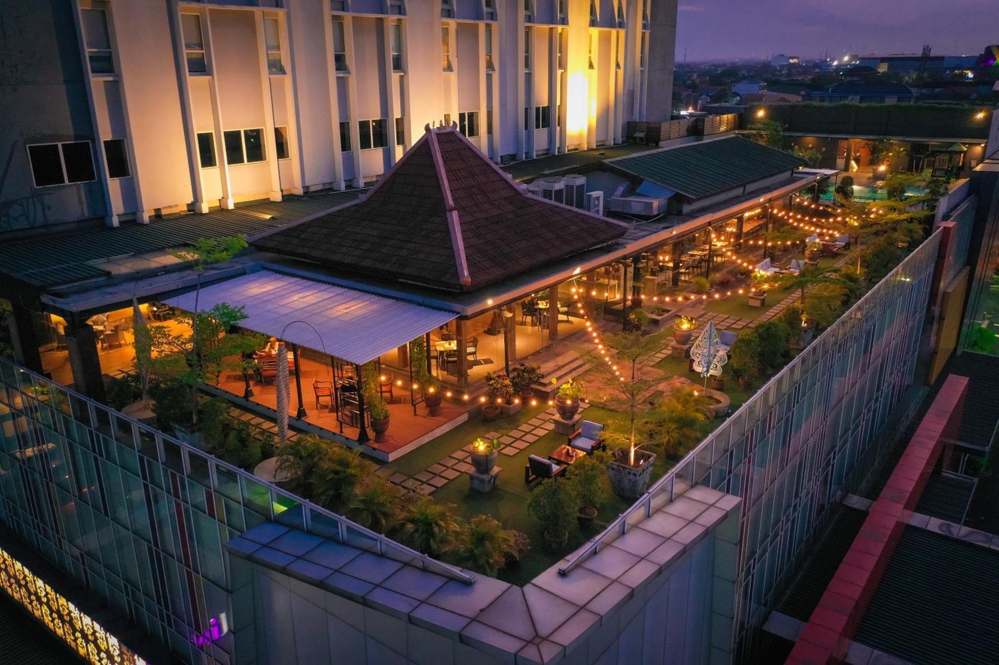 Swiss-Belinn Saripetojo Solo Surakarta (Solo) Exterior foto